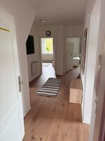 Große helle Wohnung in Top Lage! Bild 2