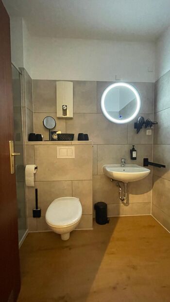 3 Zimmer neu Renoviert Zentrum Bad Bevensen mit 3 Balkonen Bild 3