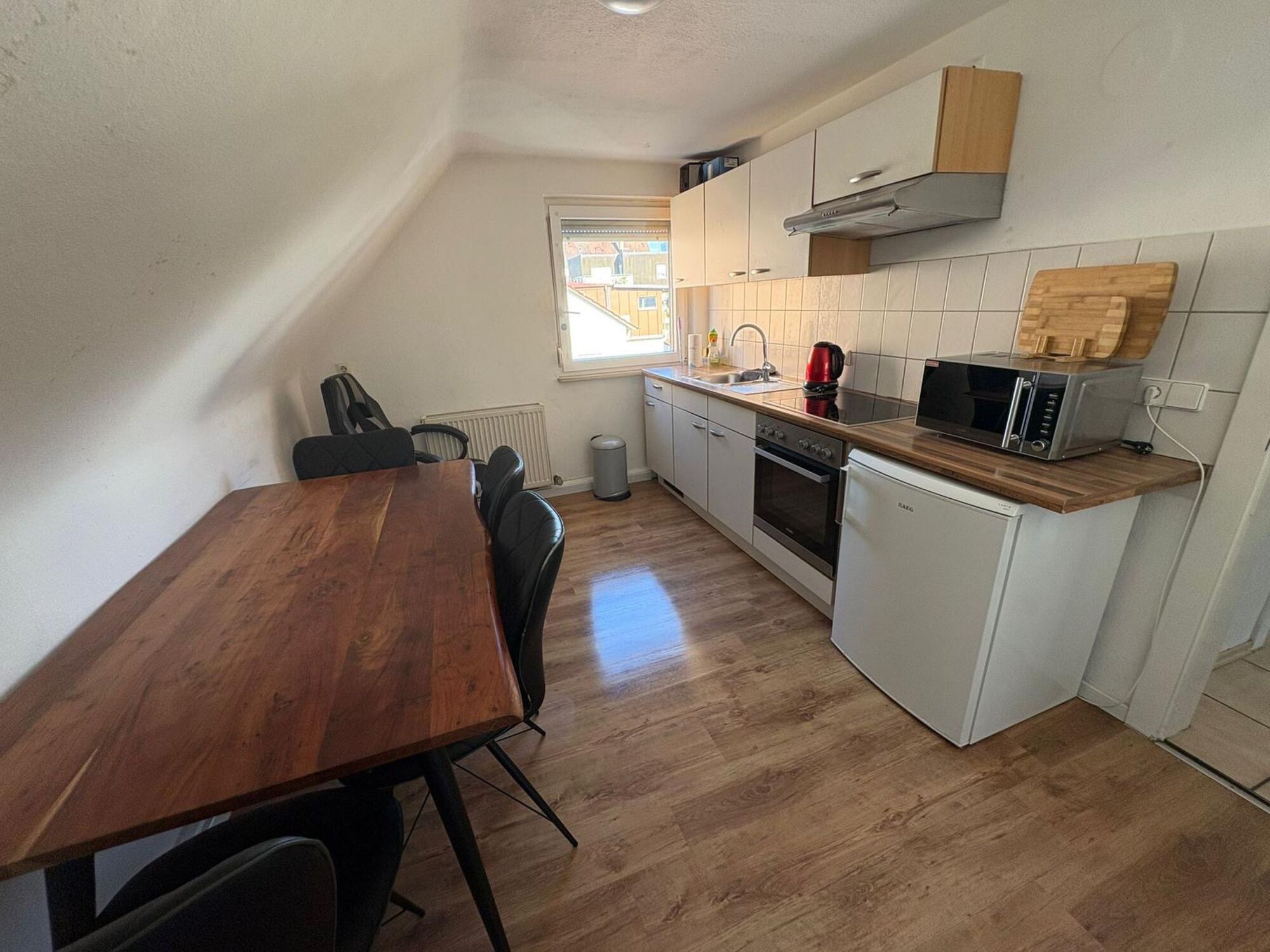 Voll ausgestattete Küche