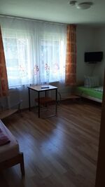 Bungalow mit 4 Zimmer, WC/Dusche, Küche in Ohrdruf-Crawinkel Bild 8