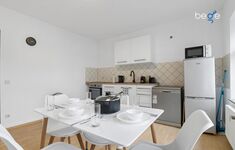 Voll Ausgestattete Küche