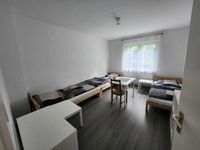 Schlafzimmer 6
