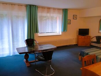 Monteurwohnung bei Karlsruhe mit eigenem Garten Bild 2