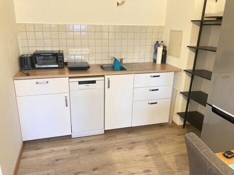 2-Zi-Wohnung Pulheim nahe Köln | WLAN + Parkplatz + Waschmaschine + Fit Bild 3