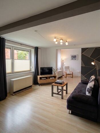 help2rent M1 - FREI - Haus für Ihr Team - HI/SZ/PE 15 Min. Bild 2