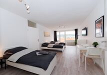 Easy Apartments 24 I BR11 8 Betten Wohnung in Wehen Picture 16