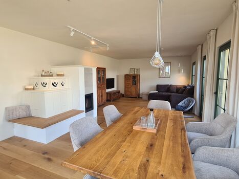 Großes Haus mit Platz für bis zu 12 Personen Zdjęcie 1