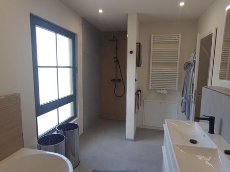 Großes Haus mit Platz für bis zu 12 Personen Zdjęcie 2