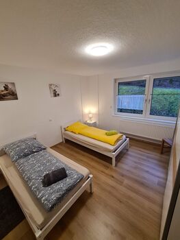 Schlafzimmer mit Einzelbetten