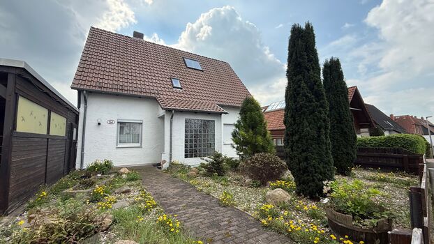 House in Sarstedt! contactless check-in 20 Personen