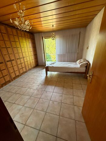 Wohnung mit Balkon Bild 2