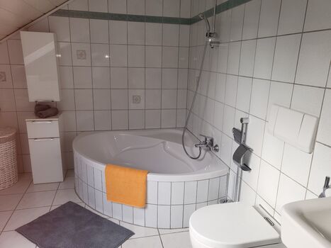 Monteurzimmer/ Ferienwohnung Nähe Idar-Oberstein Bild 4