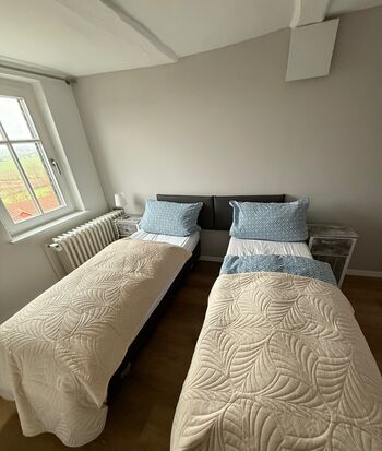 Ferienwohnung mit offener Wohnküche und 2 Schlafzimmern Bild 2