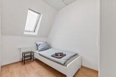 home2stay Apartmenthaus in Reutlingen NEU Wifi, Parkplatz Bild 3
