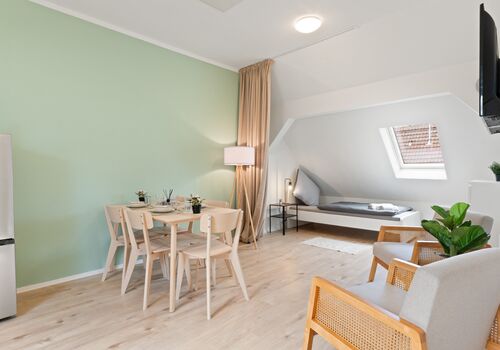 Monteurwohnungen in Nürtingen Wifi, Smart TV, Einzelbetten Bild 5