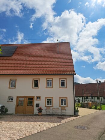 Ferienwohnung "Gustav" Eingang linke Tür