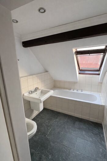 Großzügige Wohnung mit Blick im Freien Picture 3