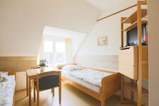 Top Lage, Top Preis: Mitarbeiterzimmer ab 16 Euro! Bild 1