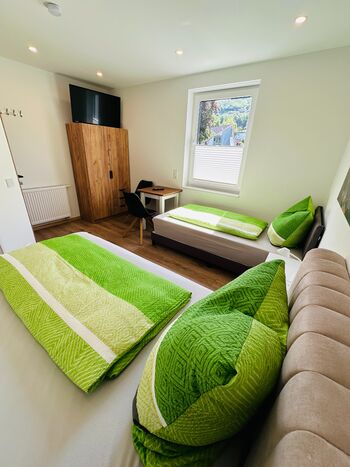 TOP Unterkunft SOWA Apartments /Zimmer/Ferienwohnung Bild 1