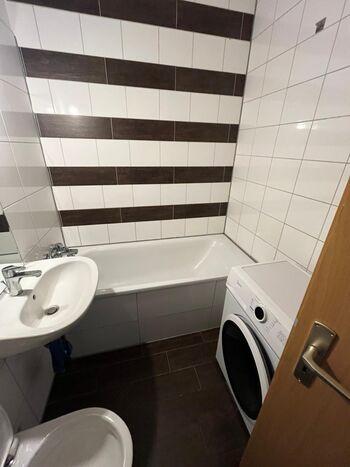 Wohnungen in Halle Neustadt Zdjęcie 2