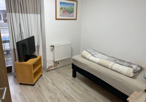 Monteurzimmer und Wohnungen alle eigenes Bad/Küche Bild 5