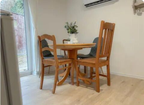 Ferienhaus und Monteurzimmer/ Monteurunterkunft Winzer Bild 3