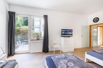 VAZ Apartments Monteurwohnungen Wuppertal/ Vollausgestattet Bild 2