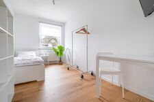 Einzelzimmer {Bett 90x200cm) und Smart-TV