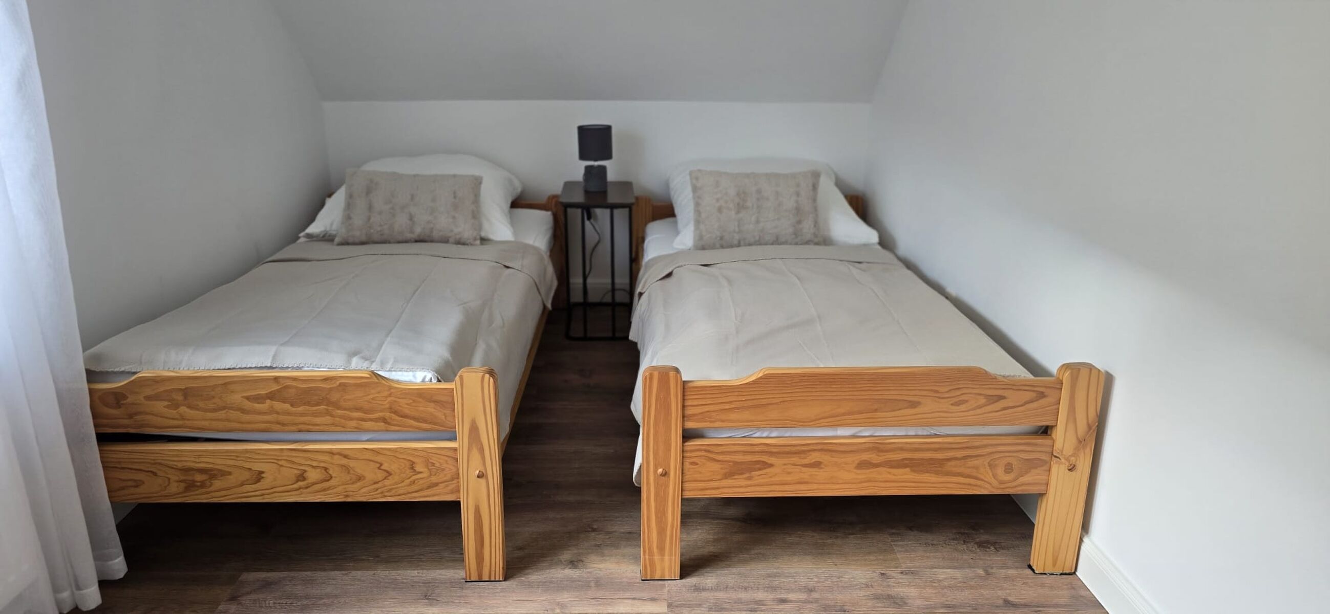 Doppelzimmer mit zwei Einzelbetten