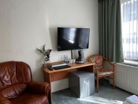 Günstige Zimmer für Monteuere und Langzeitbucher Bild 1