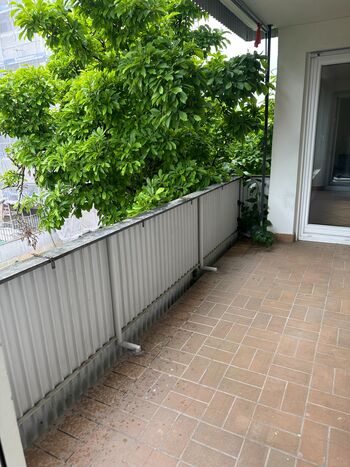 Geräumige 4 Zimmer Wohnung mit Balkon Bild 5