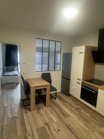 Unsere klassische Monteur-Zimmer in Frankfurt am Main Bild 2