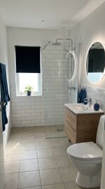 GK11 / TOMASZ-LIVING in AACHEN - Modernes Bad + Smart TV Bild 6