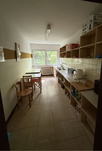 Gästehaus 20 Einzelzimmer mit Balkon Gemeinschaftsküche Bild 4