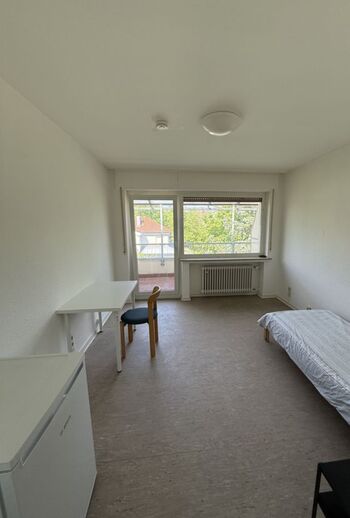 Gästehaus 20 Einzelzimmer mit Balkon Gemeinschaftsküche