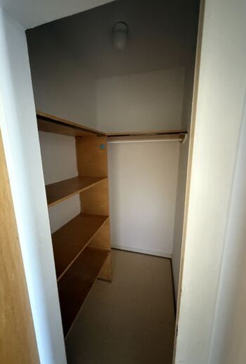 Gästehaus 20 Einzelzimmer mit Balkon Gemeinschaftsküche Bild 5