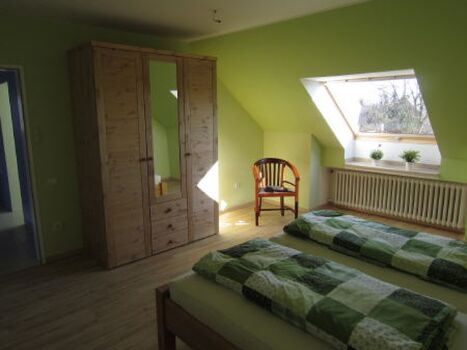grosses Schlafzimmer