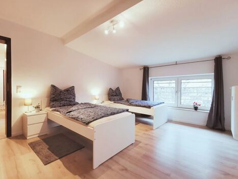 Pension in Blumenstraße, Bergheim