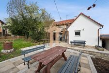 Große Sonnenterrasse