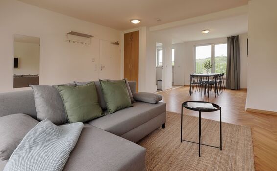 MOWO Monteurzimmer Kitzingen - modern und voll ausgestattet Picture 4