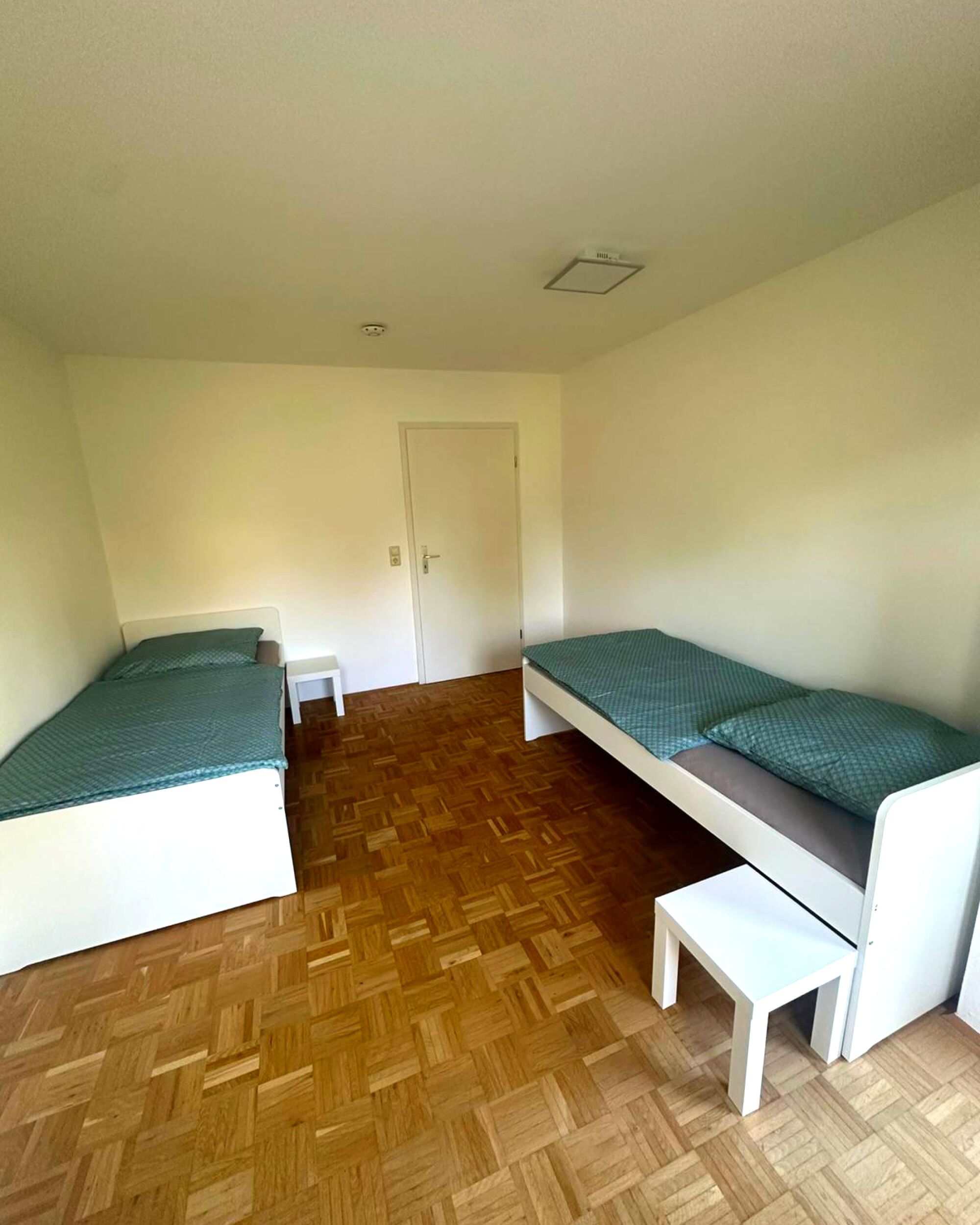 Schlafzimmer mit Balkon Zugang