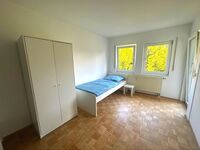 Schlafzimmer mit Balkon Zugang