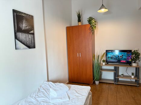 Moderne Einzel - und Doppelzimmer mit eigenem Bad und Gemeinschaftsküche Zdjęcie 2