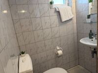 Moderne Einzel - und Doppelzimmer mit eigenem Bad und Gemeinschaftsküche Obrázok 6