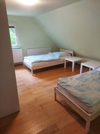 Monteurhaus Alleinnutzung, Einzelbetten, möbliert, Internet Picture 4