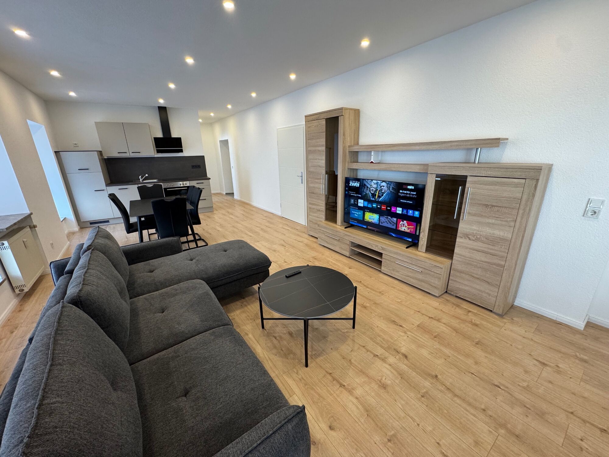 Wohnzimmer mit 4K Smart TV