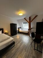 * 4 Sterne* Monteurwohnungen für bis zu 130 Monteure Bild 1