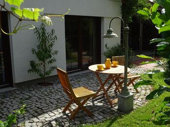 Terrasse im Gartenbereich