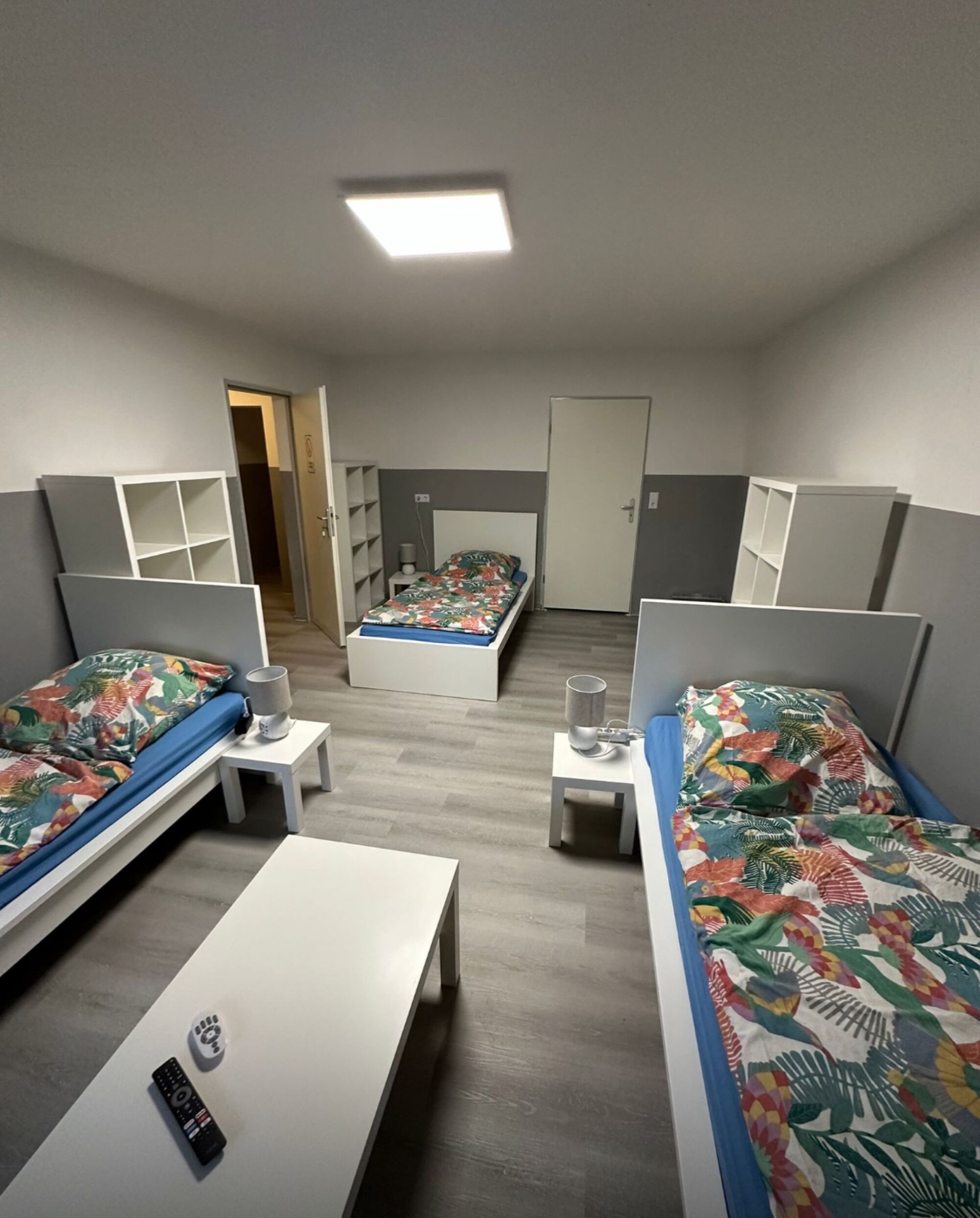 Dreibettzimmer mit Bad