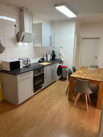 Zentrale Unterkünfte #Wlan#Parken#Waschmaschine ab 22.05.26 Bild 2